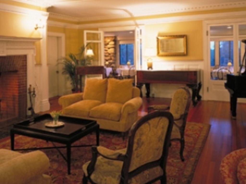 The Manor Inn Castine Bilik gambar